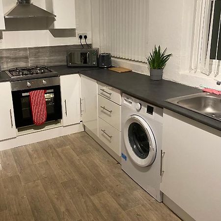 Cosy 3 Bedroom House, Free Parking & Wifi Nottingham Exterior photo