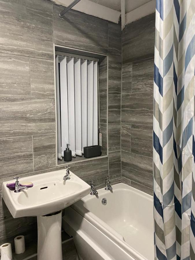 Cosy 3 Bedroom House, Free Parking & Wifi Nottingham Exterior photo